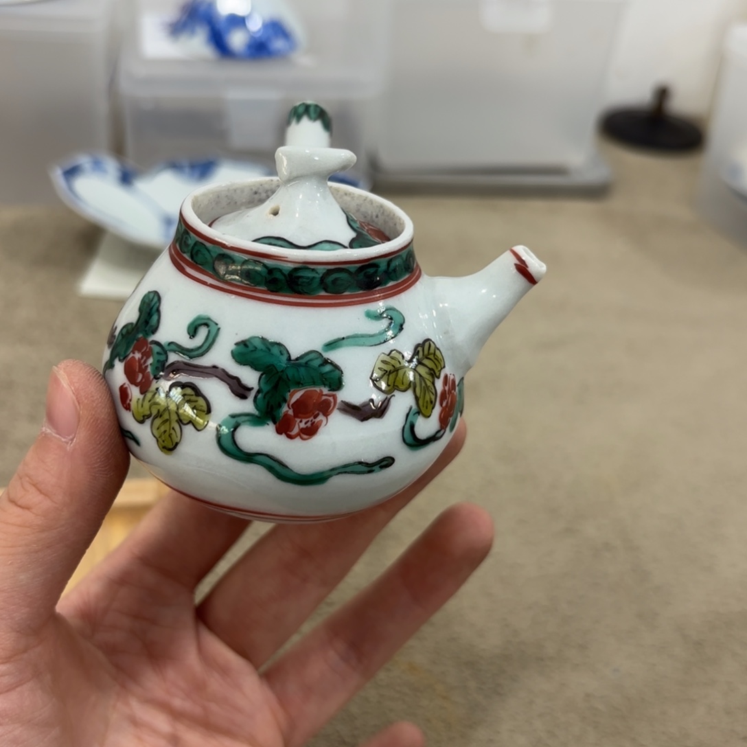 瓷片非常好看漂亮的物品 
