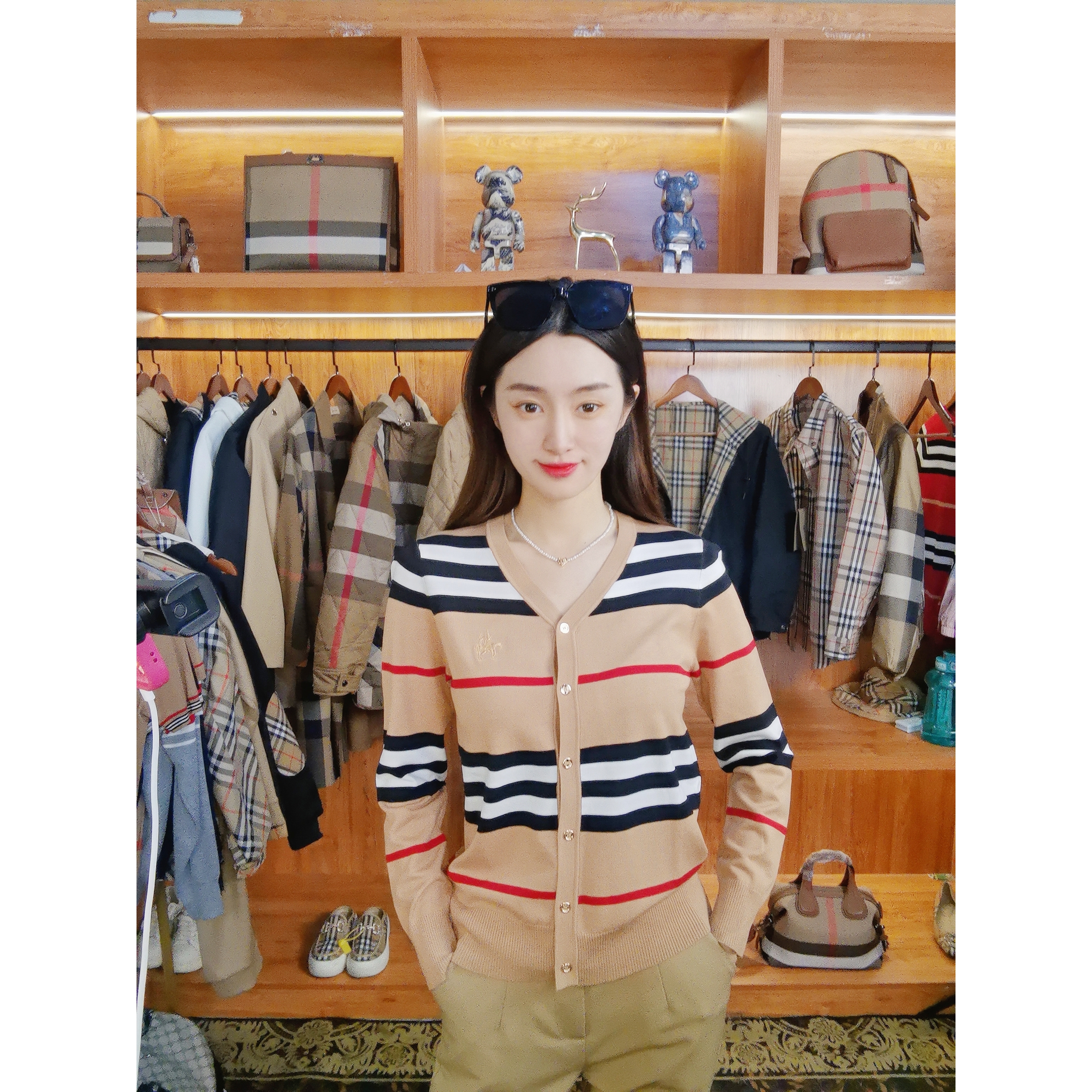 1102-布琳阁薄款格纹针织衫