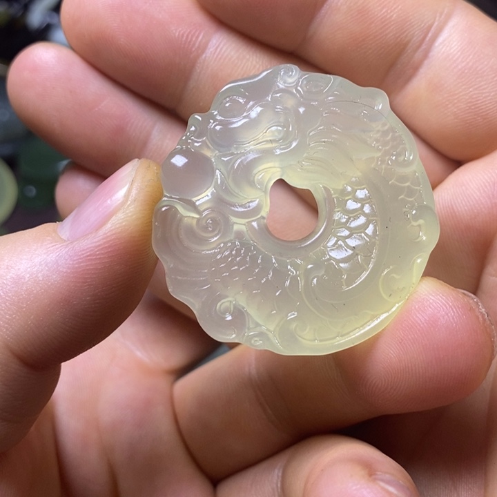 岫玉岫玉颈饰未镶嵌