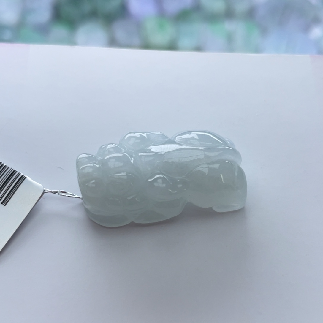 翡翠颈饰未镶嵌貔貅