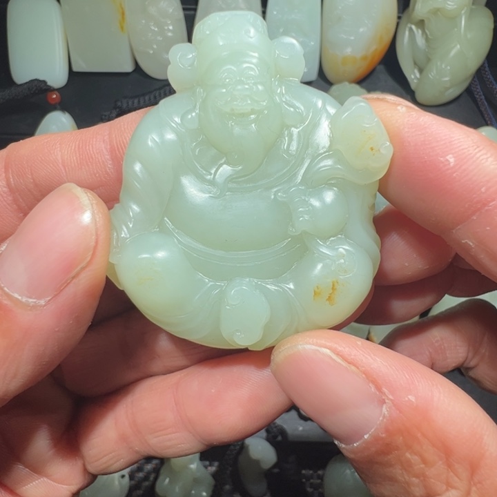 和田玉（糖玉）颈饰未镶嵌柳*风