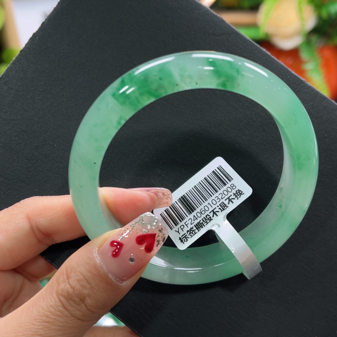 石英质玉手镯未镶嵌➕周周57.5