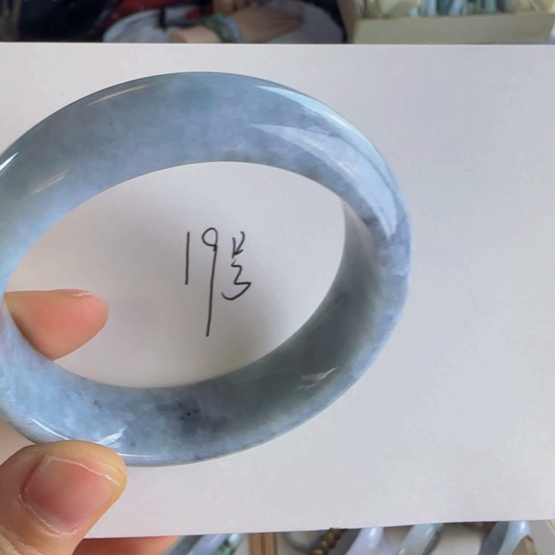 翡翠手镯未镶嵌老坑55圈口