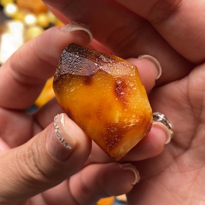 定制琥珀未镶嵌蜜蜡