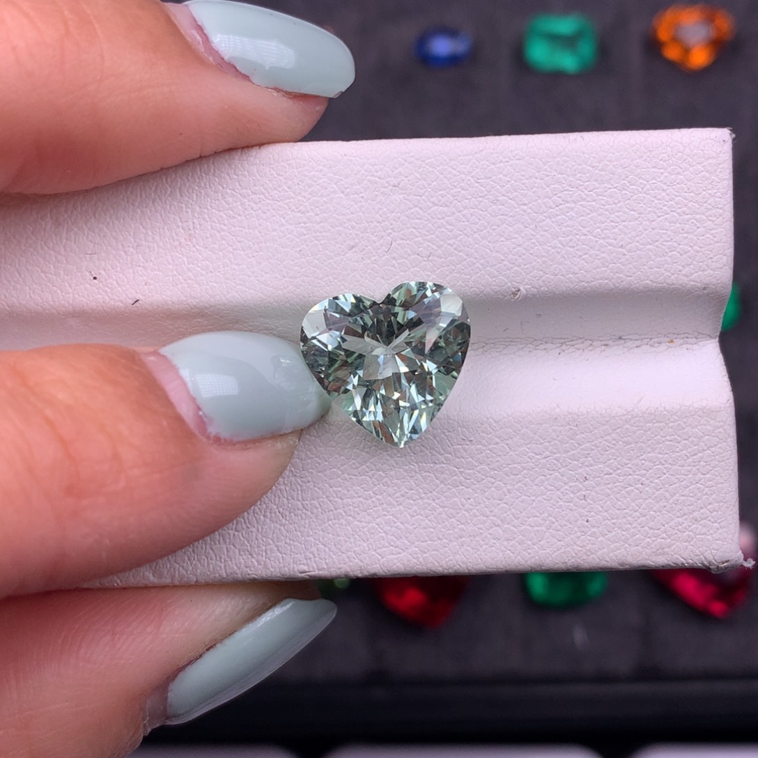 海蓝宝石裸石未镶嵌4.47ct绿色海蓝宝