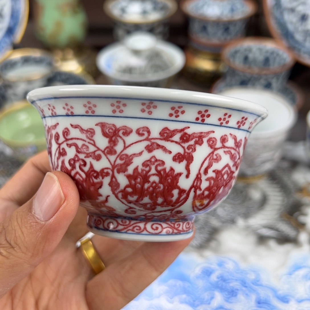 拉***员景德镇手工手绘陶瓷