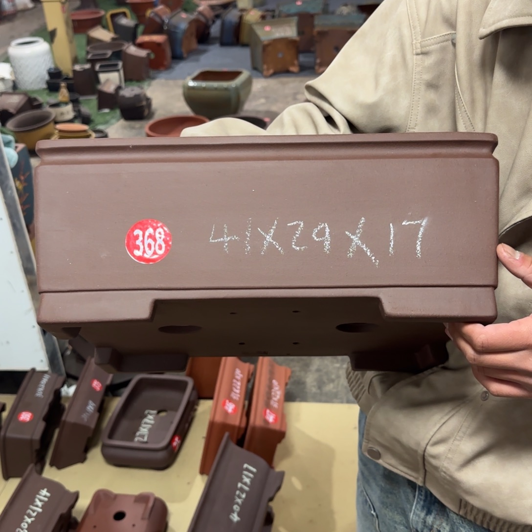 紫砂花盆呜呜呜呜