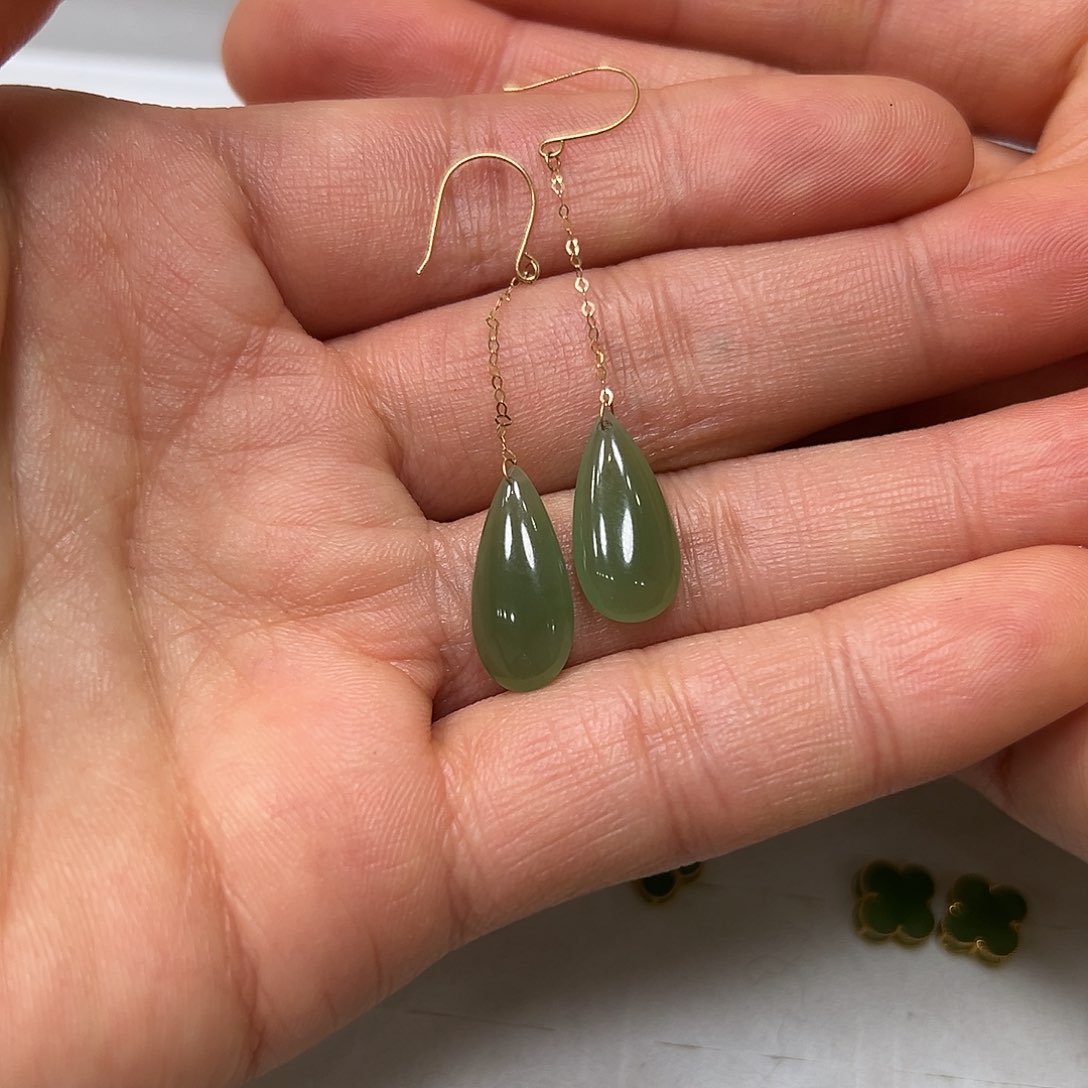 和田玉耳饰颜色多样性发货拍一发一18K金镶嵌英*