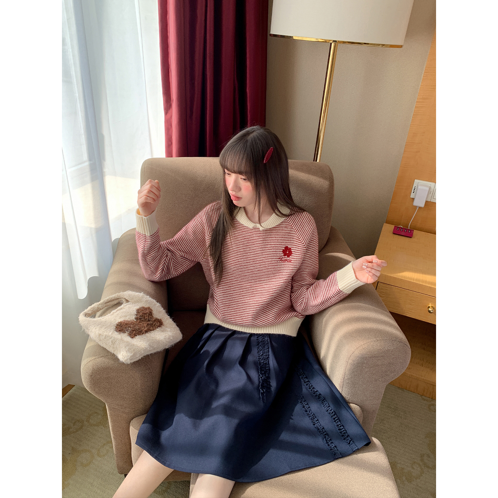 你好卡农果酱千层！撞色翻领花朵刺绣条纹毛衣秋冬KZ25Z8898D