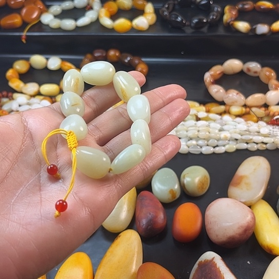 勇***的和田玉未镶嵌挂件