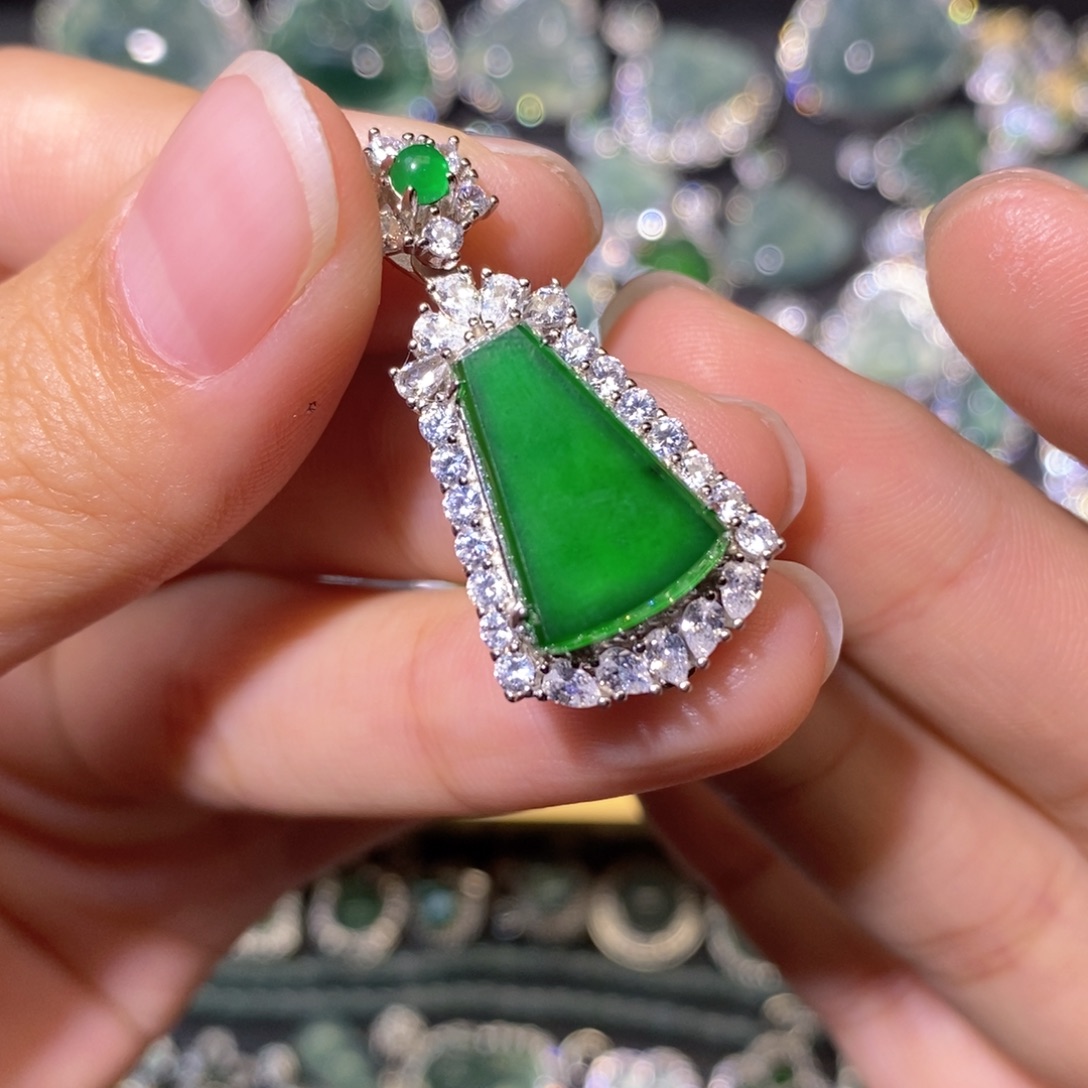 翡翠银S925镶嵌颈饰