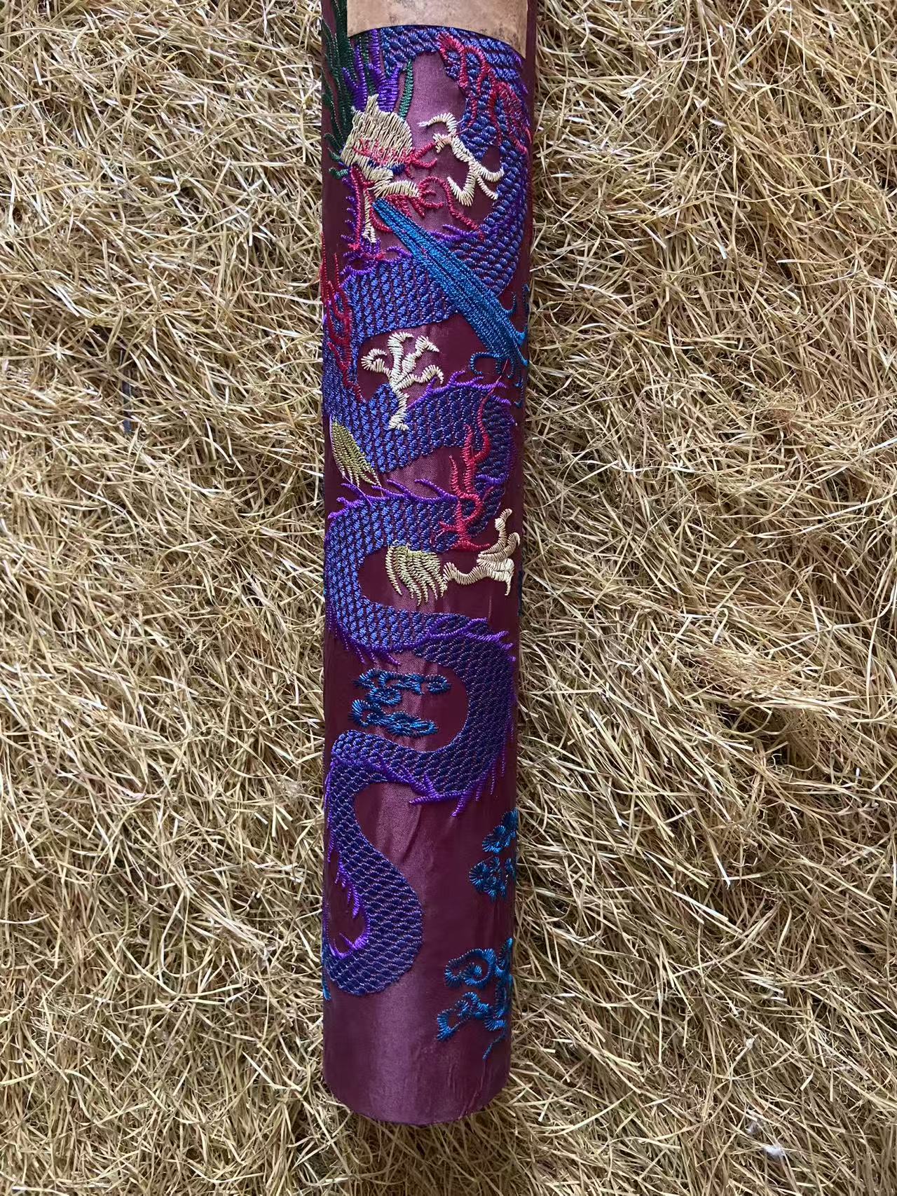 刺绣长筒精美装饰画