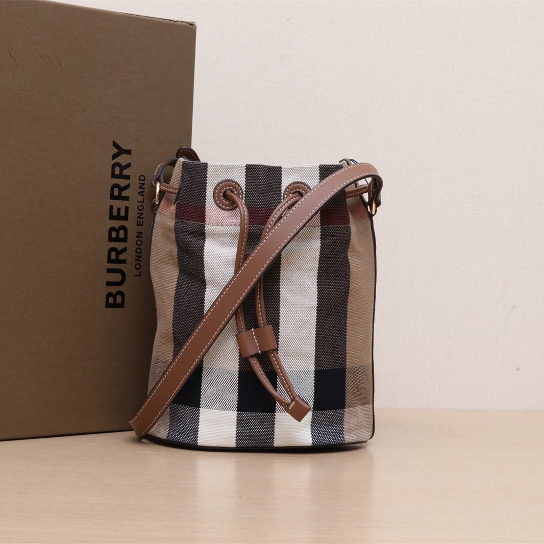 99新 BURBERRY/博柏利 【娇】巴宝莉格子 帆布 经典 格纹 95342