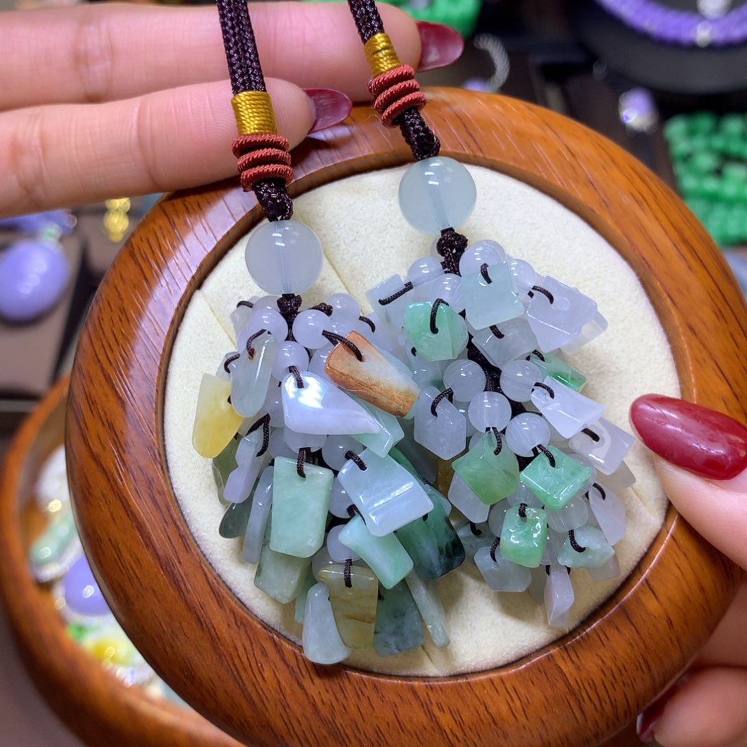 【闪购商品】翡翠颈饰未镶嵌翡翠