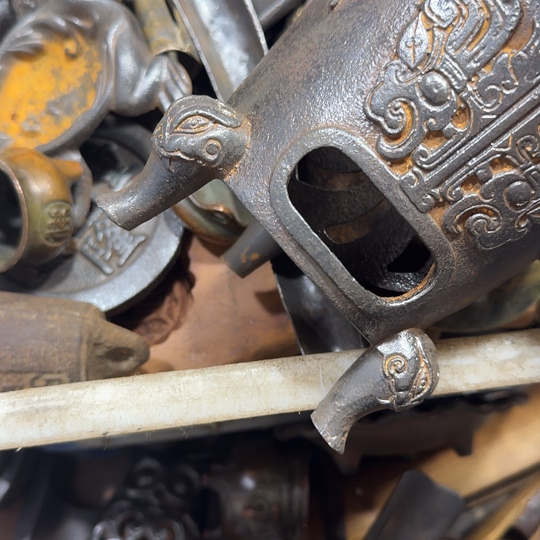 颜***贞一物一图，工艺品。