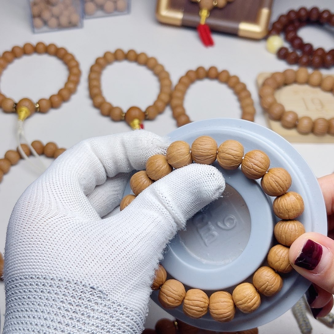 猴头核桃吊坠露***公原皮原色原生态