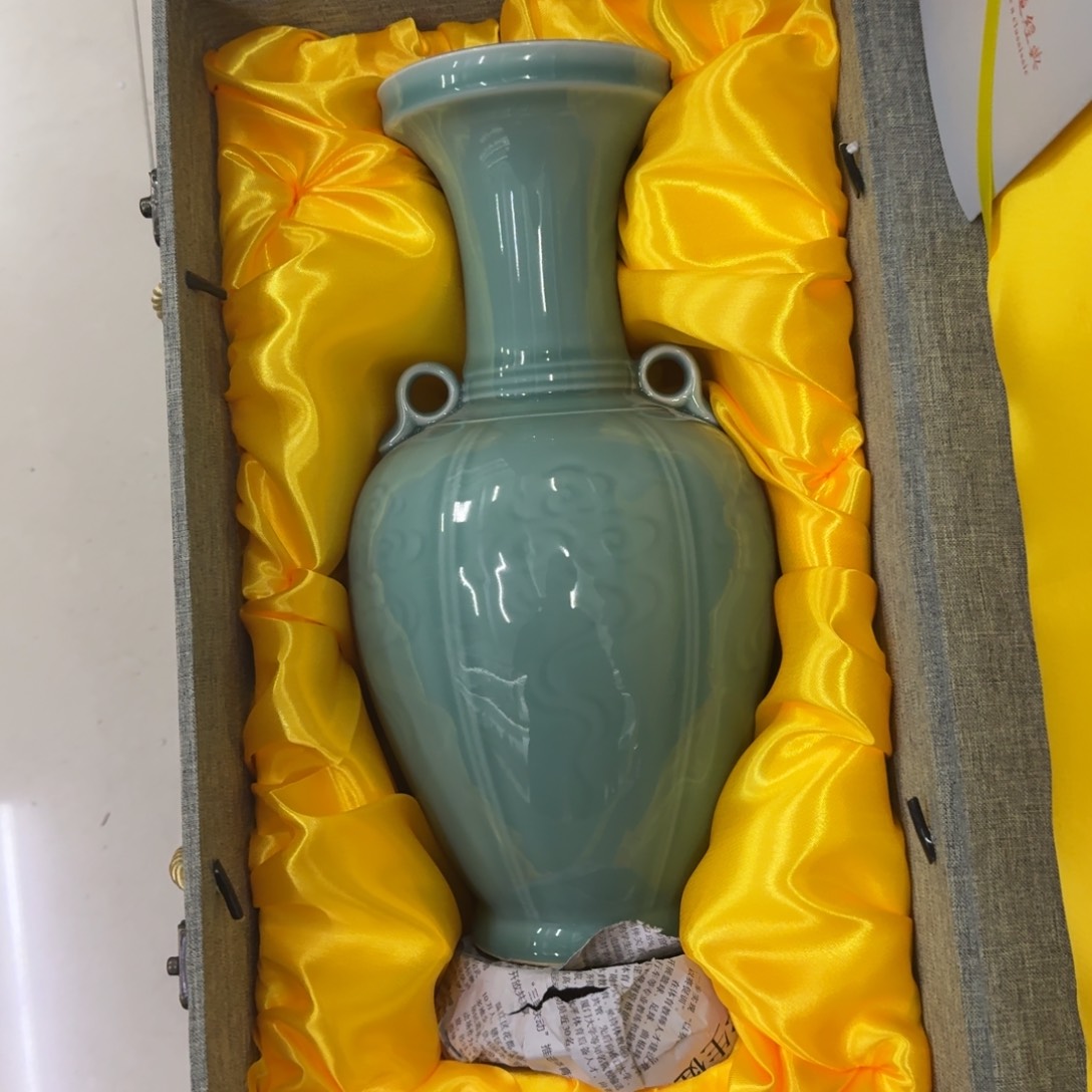 龙泉青瓷茶具微瑕7114