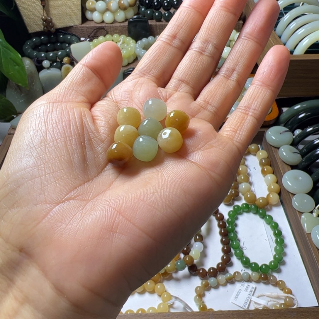 @***光和田玉未镶嵌手链