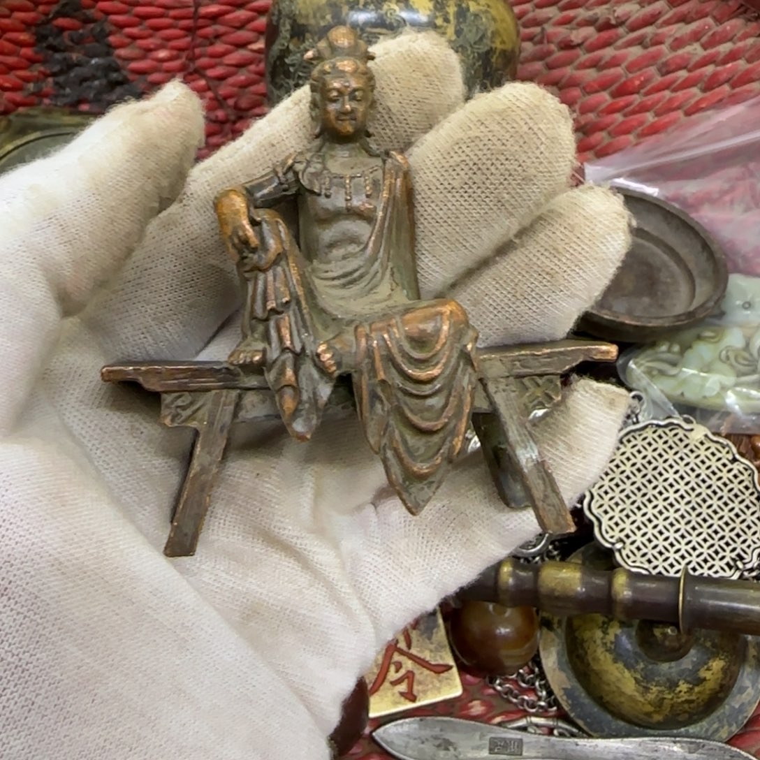 琦***一板凳佛系点开视频都