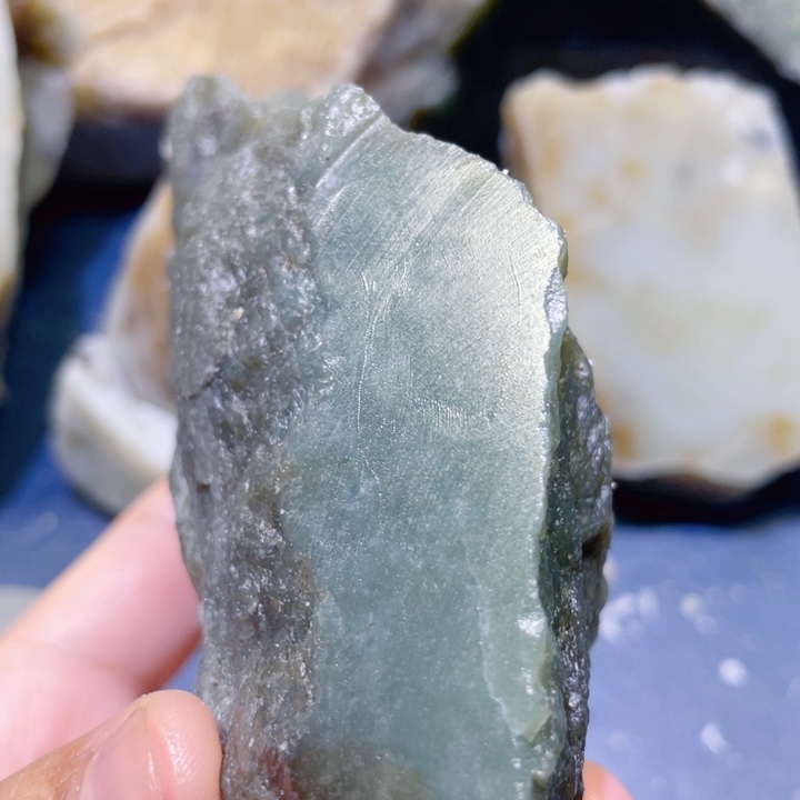 和田玉未镶嵌珠宝半成品