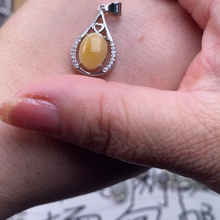 未镶嵌戒指翡翠r****店缅甸