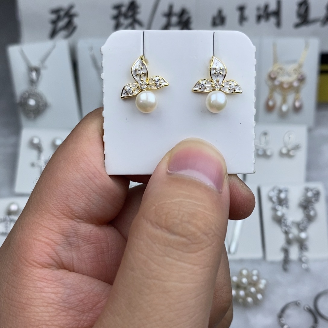 耳饰未镶嵌淡水珍珠