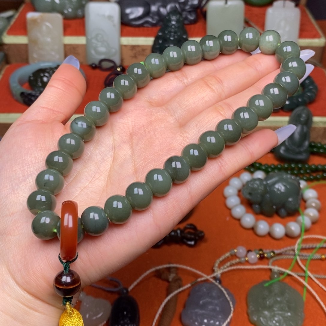 和田玉颈饰未镶嵌