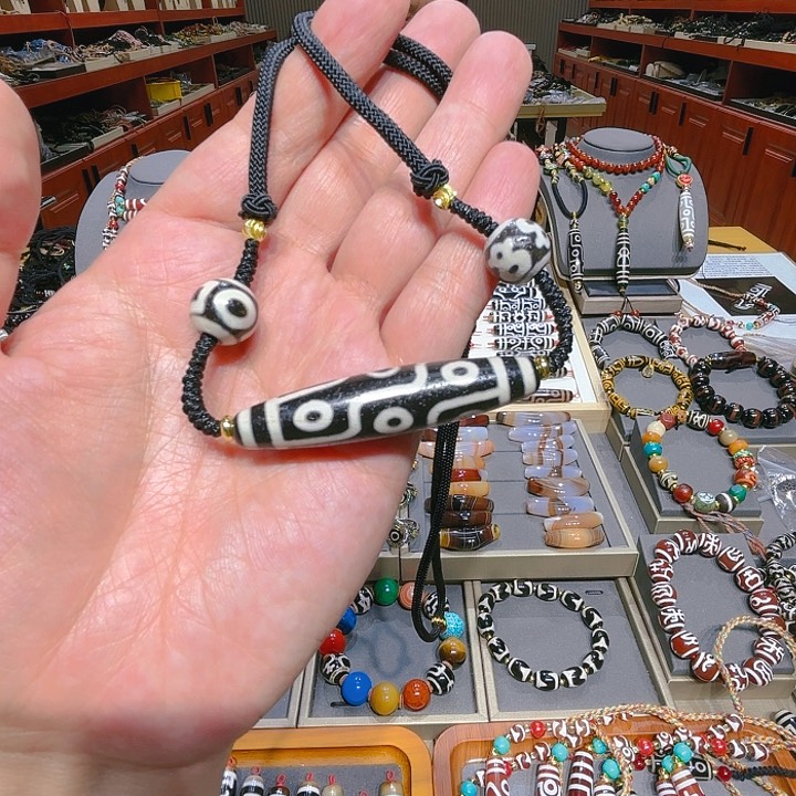 未镶嵌玛瑙/玉髓珠宝奇石