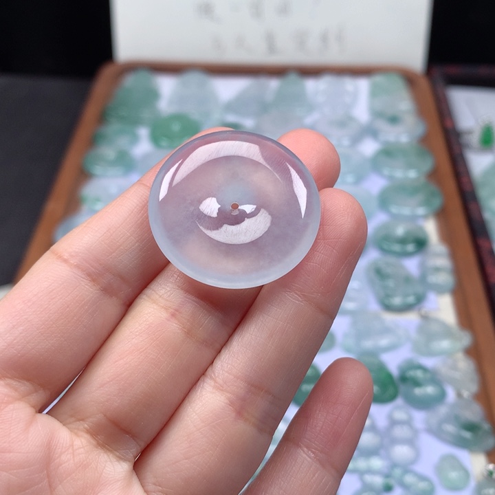 颈饰未镶嵌翡翠高冰平安扣