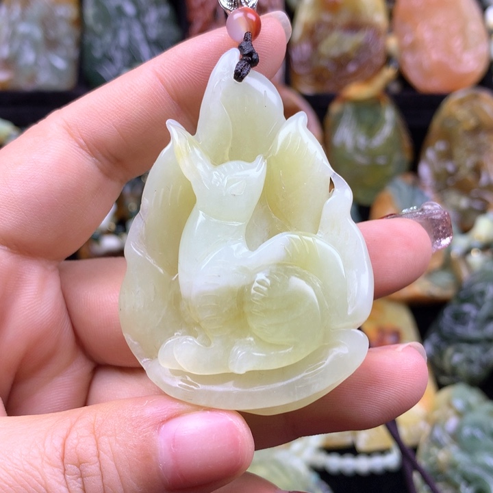 岫玉挂坠未镶嵌挂坠