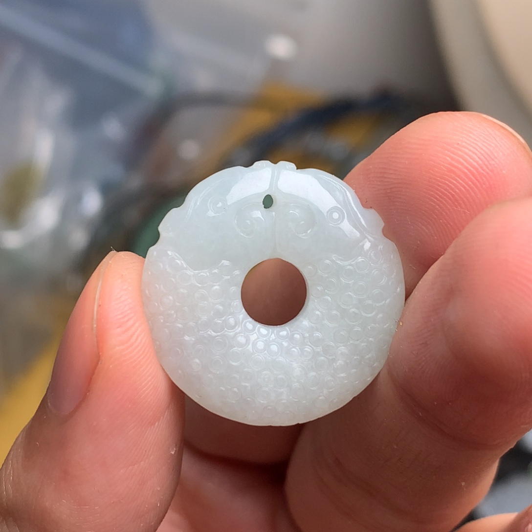 翡翠未镶嵌颈饰仿古龙扣