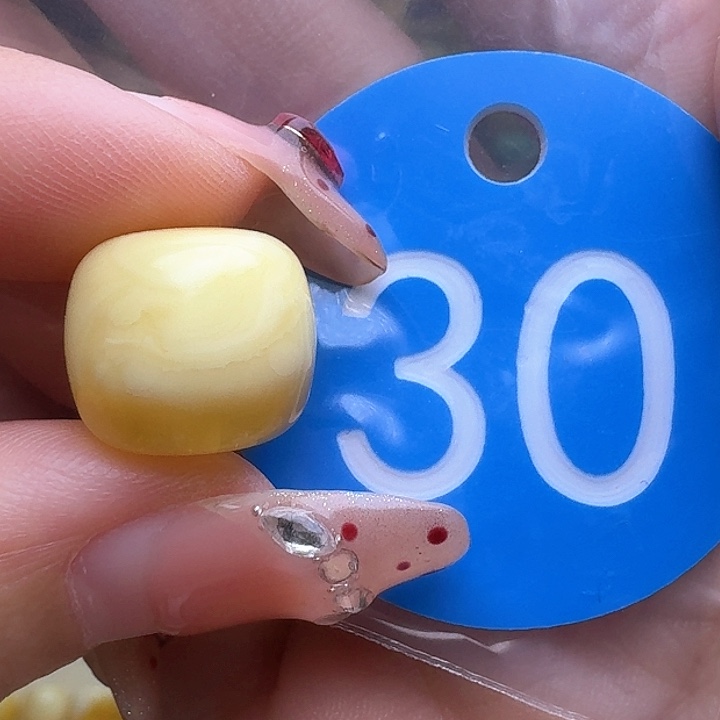 未镶嵌蜜蜡裸石微金沙13mm老型