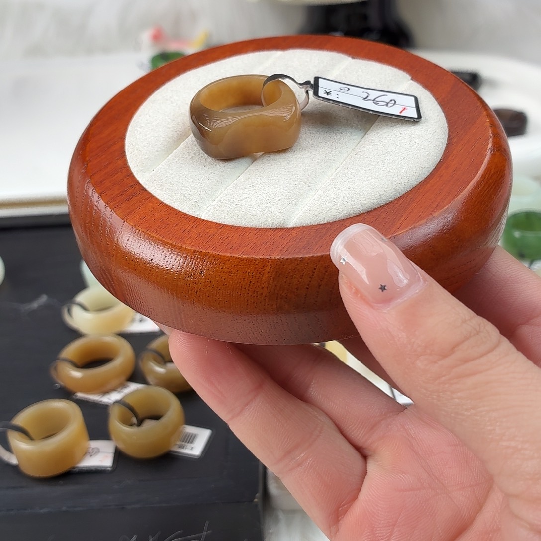 和田玉未镶嵌戒指Q5糖猫耳港16