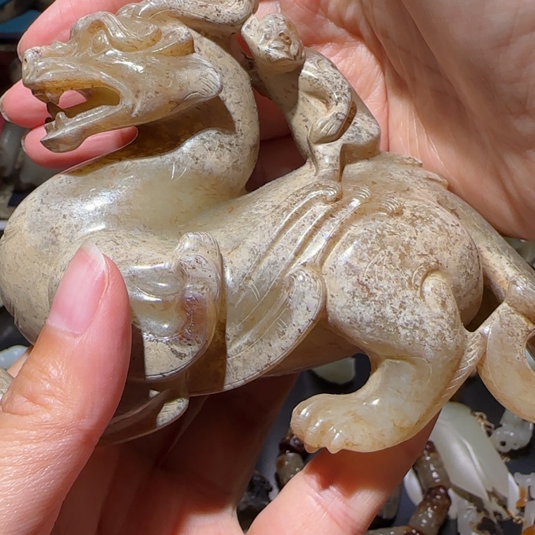 和田玉未镶嵌挂件新*地