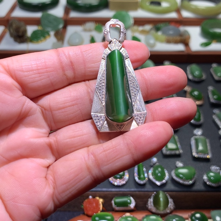 和田玉吊坠银S925镶嵌