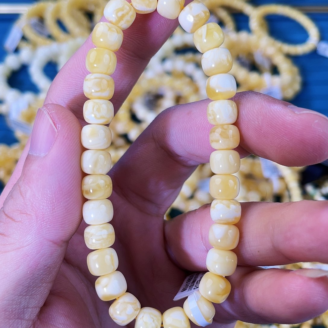 琥珀裸石未镶嵌DY241226B013