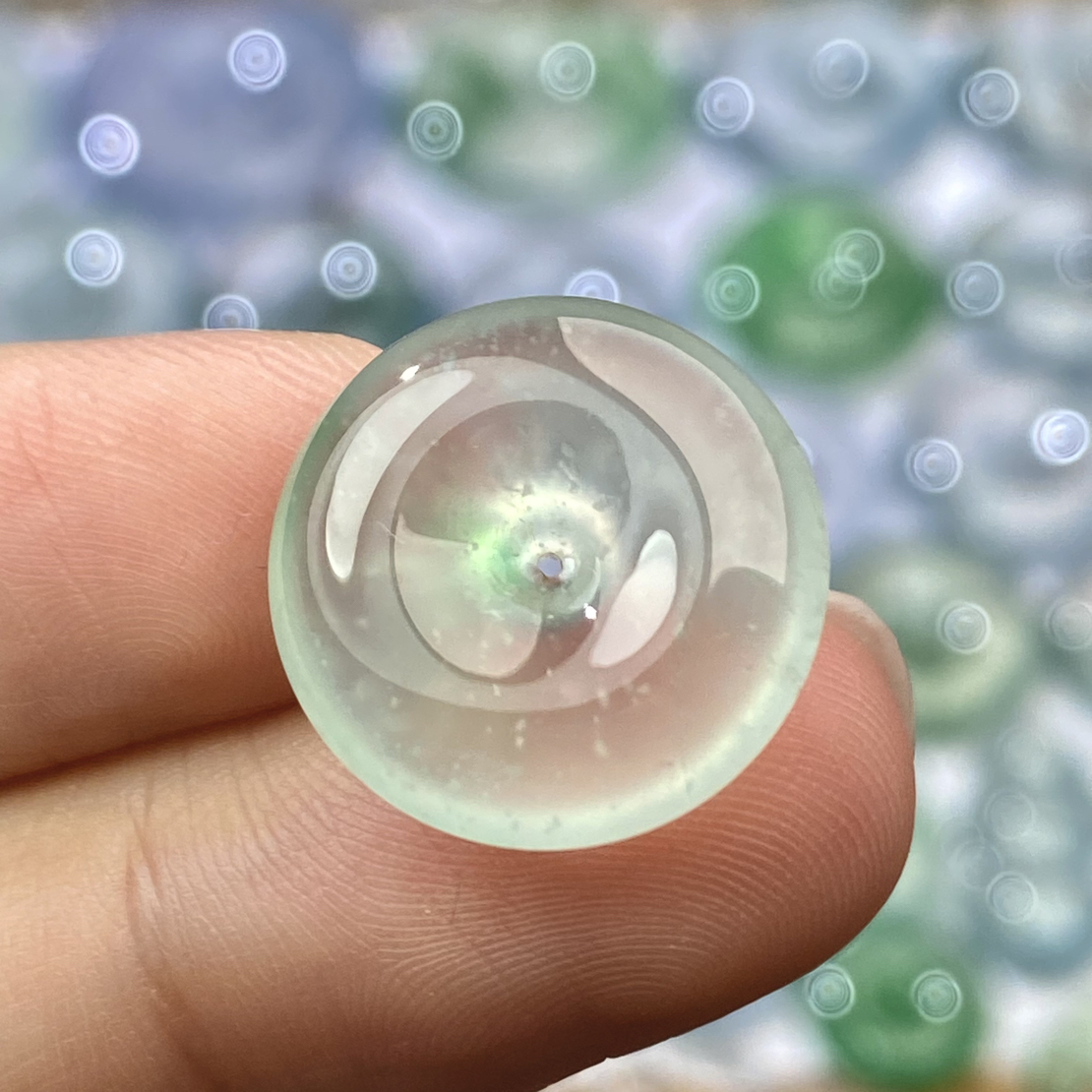 天然缅甸a货翡翠平安扣高冰雪花棉飘绿花小扣子 尺寸：16.7-5.2