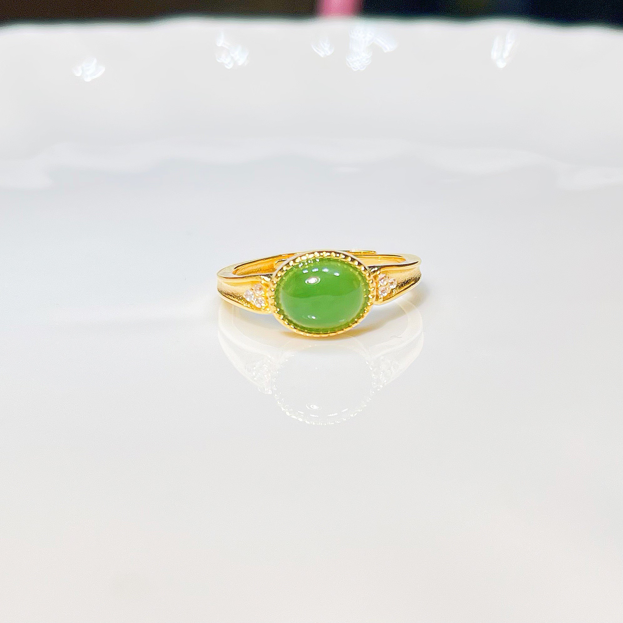 培育红宝石【129】18k满绿碧绿蛋面戒指