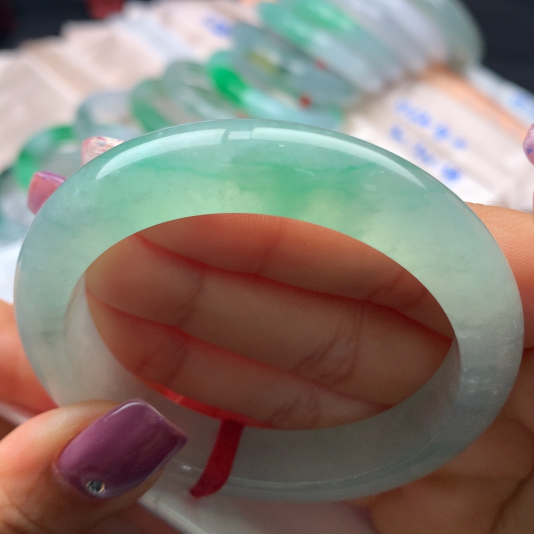 翡翠未镶嵌手镯18号