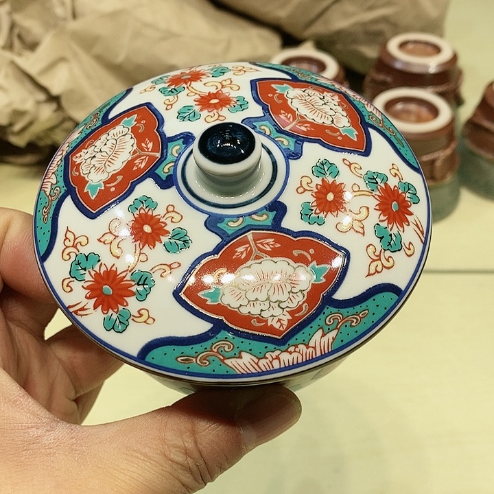 茶具瓷器如图所示