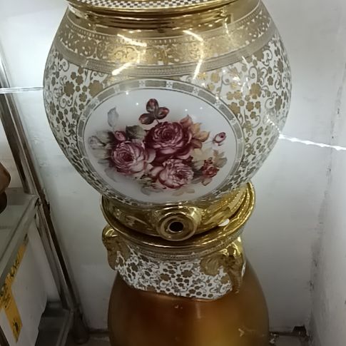 陶瓷瑕摆。。。。。。。。。。。。