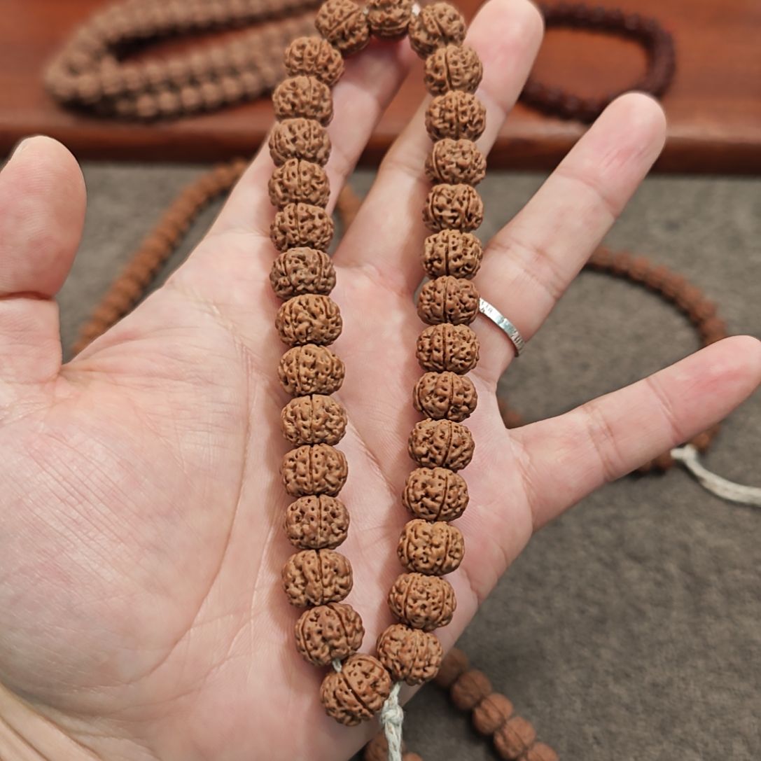 金刚菩提手串凹底梅花