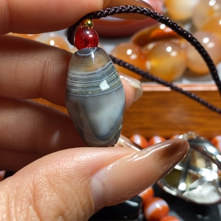 玛瑙/玉髓未镶嵌颈饰