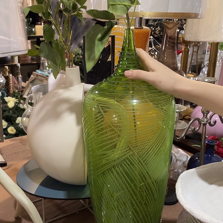 陶瓷花瓶部分（微瑕）