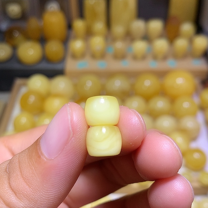裸石蜜蜡未镶嵌天然俄料金白妖花蜜蜡精工直切9.5