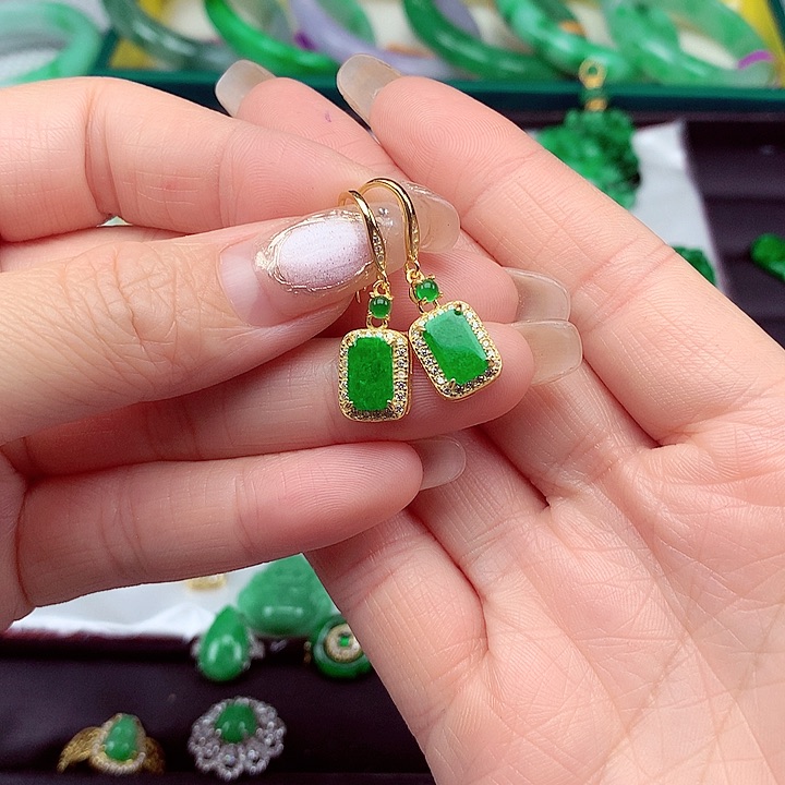 翡翠颈饰银S925镶嵌翡翠