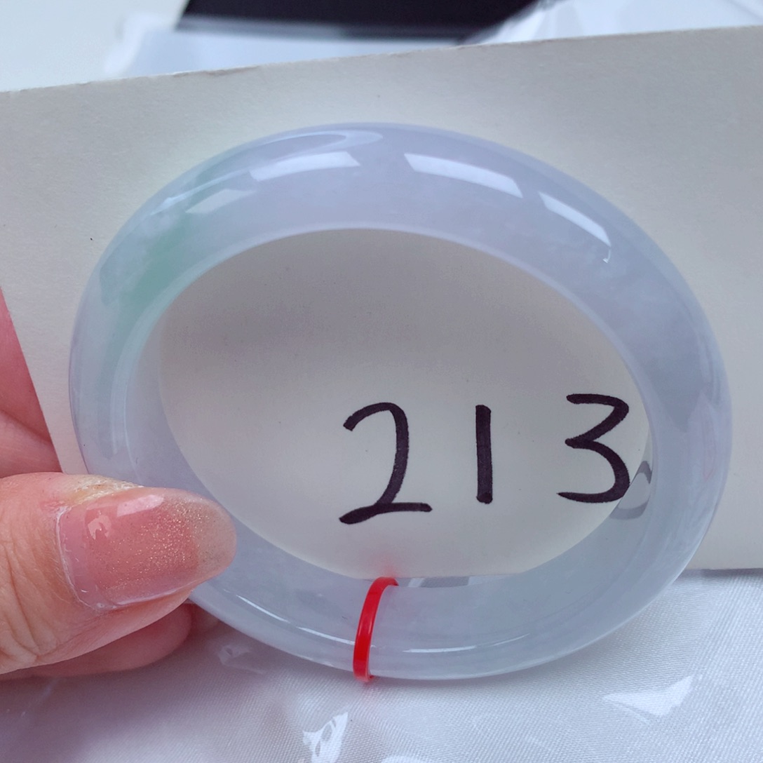 翡翠手镯未镶嵌翡翠