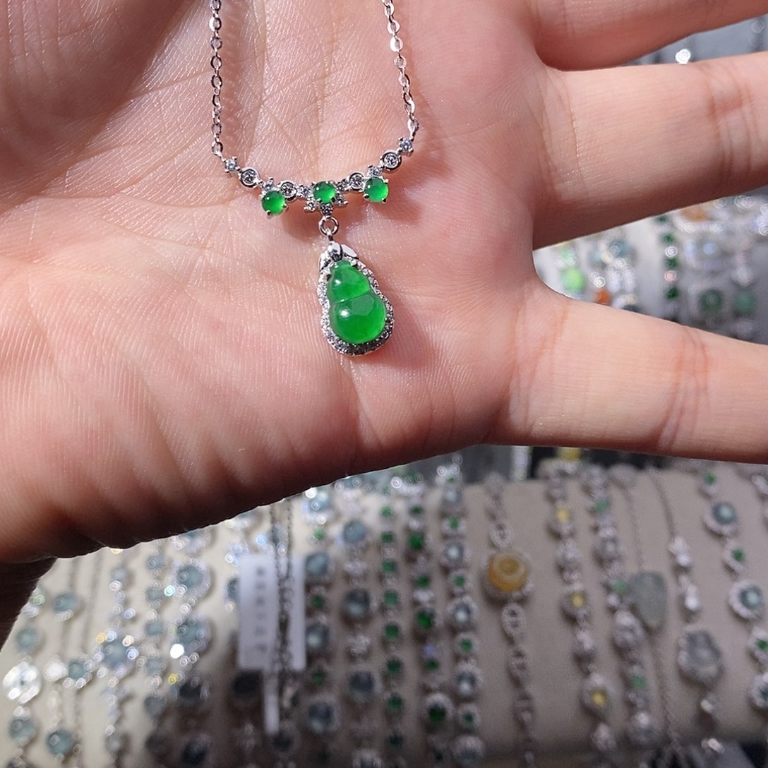 翡翠银S925镶嵌颈饰