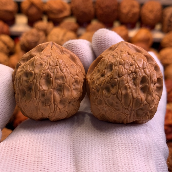 文玩核桃吊坠34哦哦哦哦