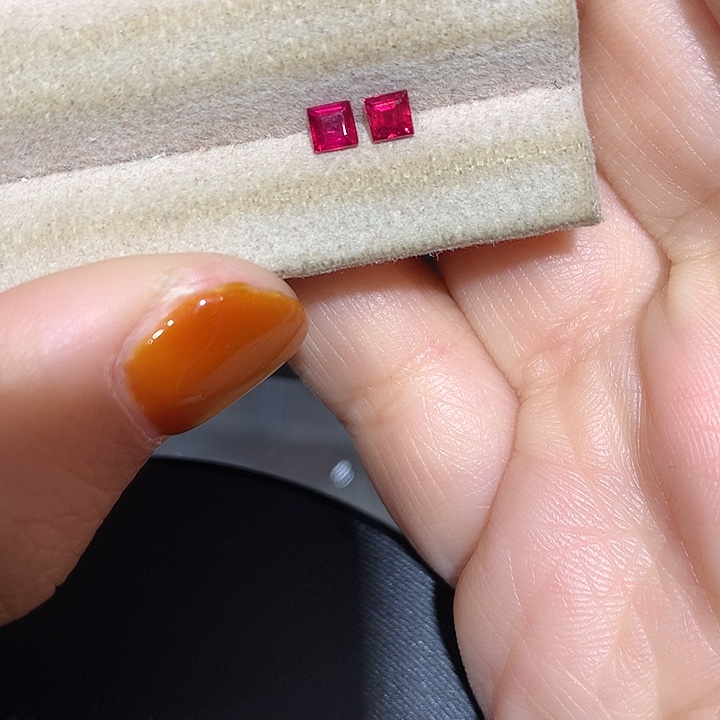 红宝石裸石方3鸽血红红宝石一对